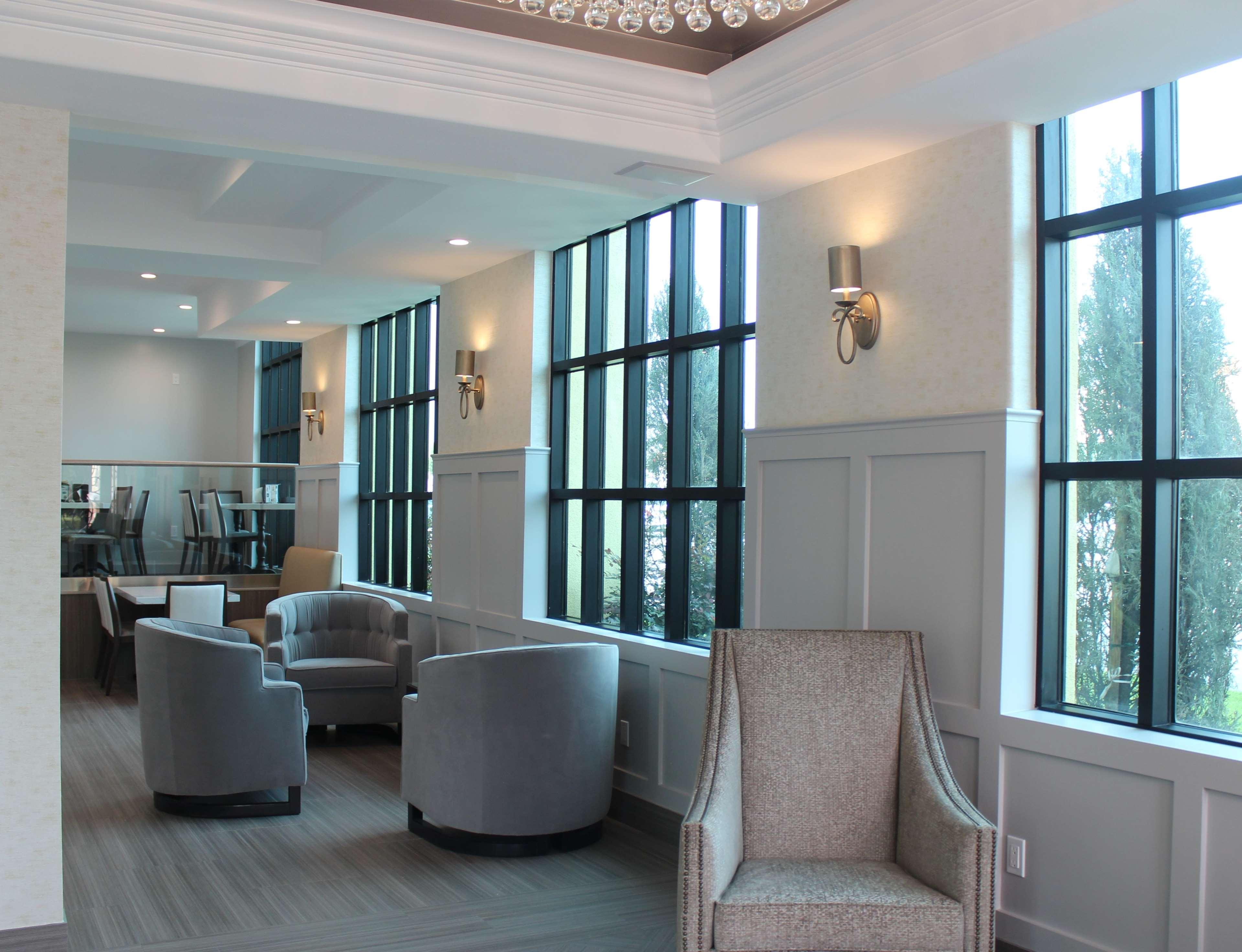Western Woodland Hills Hotel Los Angeles