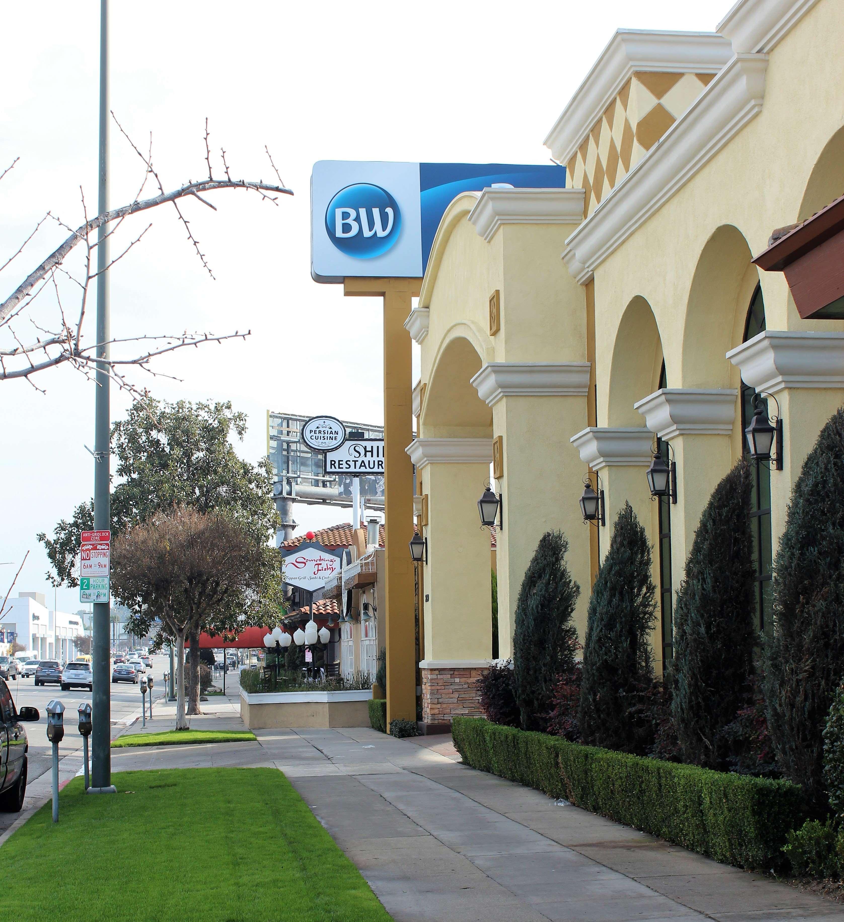 Western Woodland Hills Los Angeles
