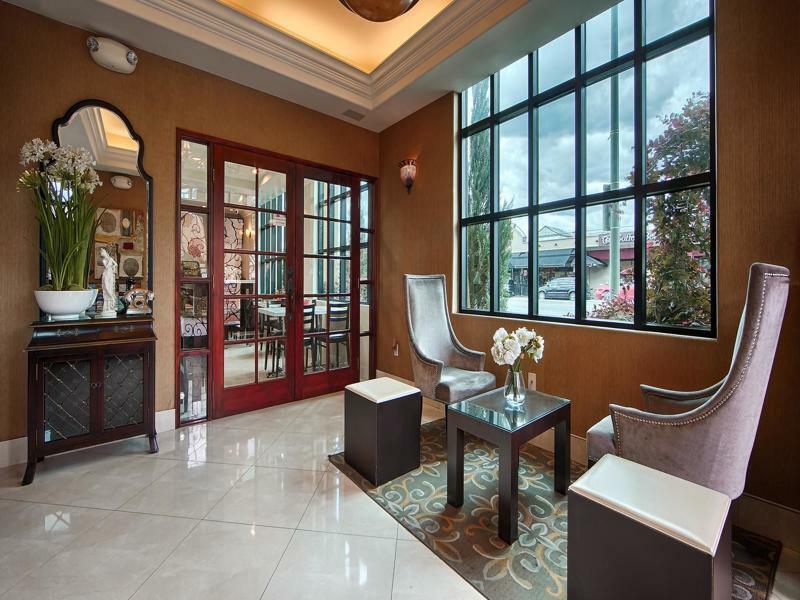 Western Woodland Hills Hotel 3*